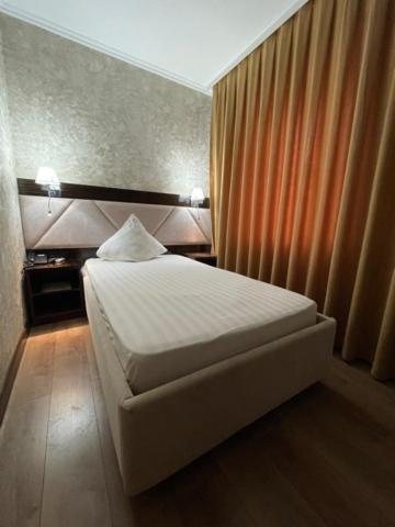 Diar Hotel Atirau Kültér fotó
