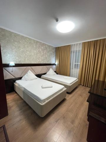 Diar Hotel Atirau Kültér fotó